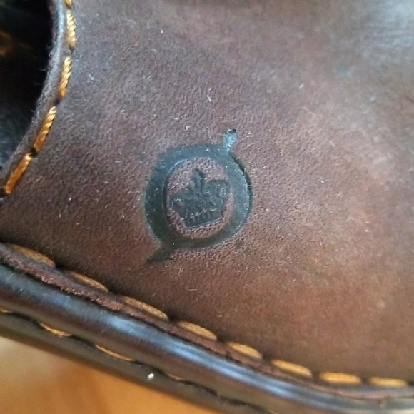 Born handcrafted footwear brown leather upper with closed toe open back heal - Picture 5 of 10